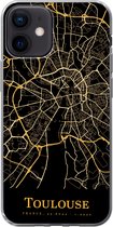 Geschikt voor iPhone 12 hoesje - Toulouse - Kaart - Goud - Siliconen Telefoonhoesje