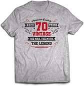 70 Jaar Legend - Feest kado T-Shirt Heren / Dames - Antraciet Grijs / Rood - Perfect Verjaardag Cadeau Shirt - grappige Spreuken, Zinnen en Teksten. Maat M