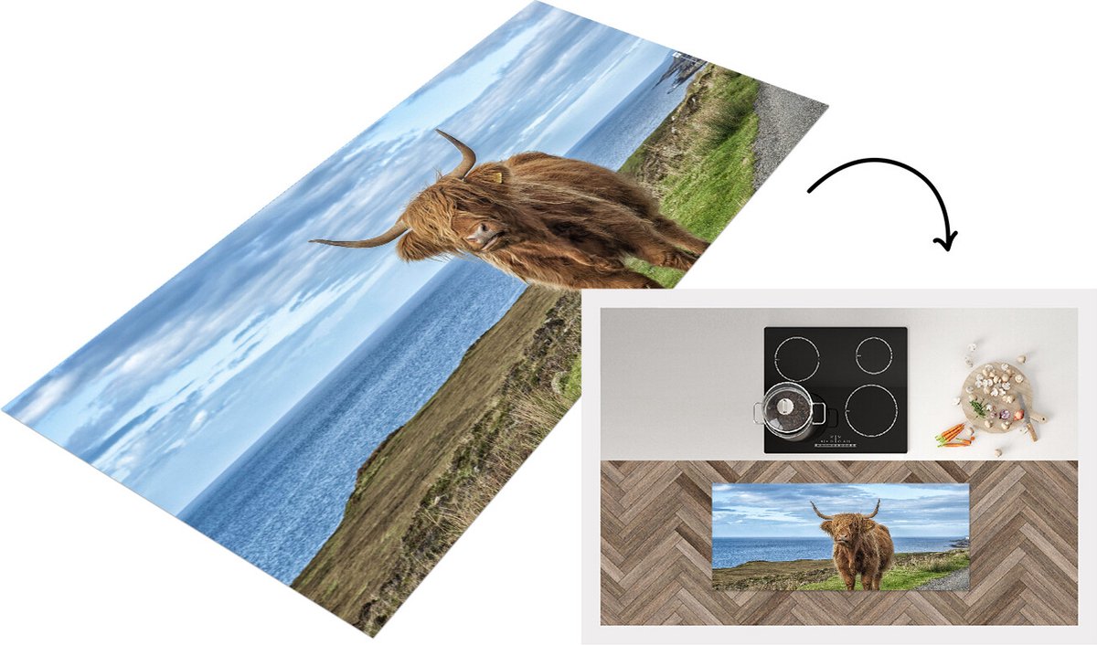 KitchenYeah Keukenloper - Loper keuken - Schotse hooglander - Wolken - Landschap - Keukenloper vinyl Multicolor