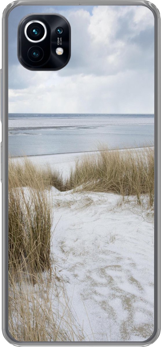 Telefoonhoesje Geschikt voor Xiaomi Mi 11 hoesje - Noordzee - Duinen - Water - Siliconen Telefoonhoesje Telefoonhoesje