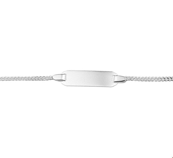Zilveren armband met een schakelketting en een glad, ovaal plaatje.