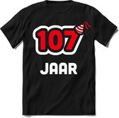 107 Jaar Feest kado T-Shirt Heren / Dames - Perfect Verjaardag Cadeau Shirt - Wit / Rood - Maat XL
