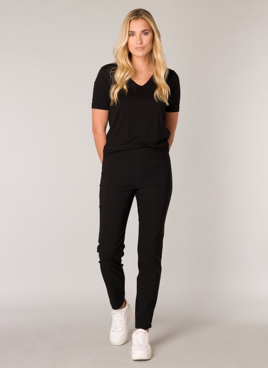BASE LEVEL Yaltha Tregging - Black - maat 44