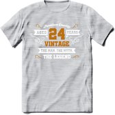 24 Jaar Legend T-Shirt | Goud - Wit | Grappig Verjaardag en Feest Cadeau Shirt | Dames - Heren - Unisex | Tshirt Kleding Kado | - Licht Grijs - Gemaleerd - S