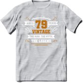 79 Jaar Legend T-Shirt | Goud - Wit | Grappig Verjaardag en Feest Cadeau Shirt | Dames - Heren - Unisex | Tshirt Kleding Kado | - Licht Grijs - Gemaleerd - S