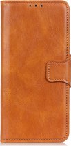 Mobigear Telefoonhoesje geschikt voor Samsung Galaxy S22 Plus Hoesje | Mobigear Classy Bookcase Portemonnee | Pasjeshouder voor 2 Pasjes | Telefoonhoesje voor Pinpas / OV Kaart / Rijbewijs - Cognac