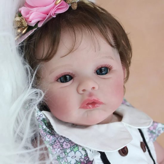 Poupée Reborn baby 'Demi' - 48 cm - Fille aux cheveux bruns et aux yeux  bleus -... | bol.com