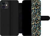 Bookcase Geschikt voor iPhone 11 telefoonhoesje - Panterprint - Goud - Vacht - Met vakjes - Wallet case met magneetsluiting
