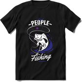 Cool People Do Fishing - Vissen T-Shirt | Donker Blauw | Grappig Verjaardag Vis Hobby Cadeau Shirt | Dames - Heren - Unisex | Tshirt Hengelsport Kleding Kado - Zwart - M