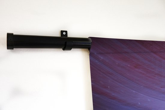 Tapisserie Antelope Canyon - Les couleurs bleu foncé brillent à travers les fentes de l'Antelope Canyon Tapisserie en coton 120x80 cm - Tapisserie avec photo