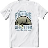 A Bad Day Fishing - Vissen T-Shirt | Grijs | Grappig Verjaardag Vis Hobby Cadeau Shirt | Dames - Heren - Unisex | Tshirt Hengelsport Kleding Kado - Wit - XXL