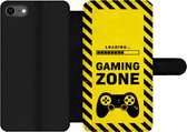 Bookcase Geschikt voor iPhone SE 2020 telefoonhoesje - Gaming - Quotes - Controller - Gaming zone - Game - Met vakjes - Wallet case met magneetsluiting