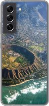 Geschikt voor Samsung Galaxy S21 FE hoesje - Een luchtfoto van Honolulu en een uitgestorven krater op Hawaii - Siliconen Telefoonhoesje
