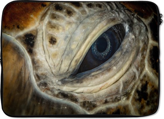 Pochette ordinateur 13 pouces 34x24 cm - Animaux from Close by - Pochette Macbook & Laptop Oeil de tortue de mer gros plan - Pochette ordinateur avec photo