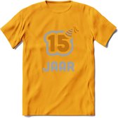 15 Jaar Feest T-Shirt | Goud - Zilver | Grappig Verjaardag Cadeau Shirt | Dames - Heren - Unisex | Tshirt Kleding Kado | - Geel - XXL