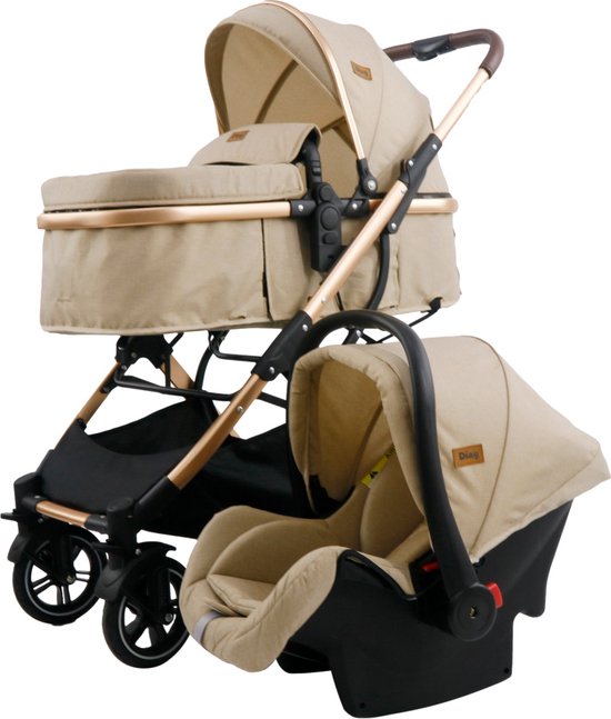 Beige combi kinderwagen met goudkleurig frame, reiswieg en autostoel.