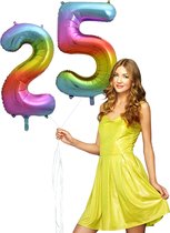 Regenboog cijfer ballon 25 helium gevuld.