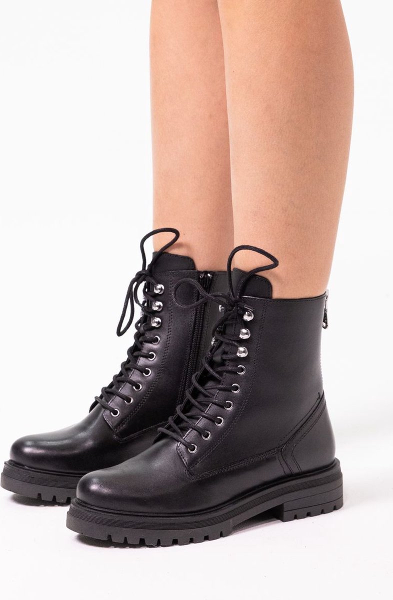 Sacha - Dames - Zwarte leren veterlaarsjes - Maat 42