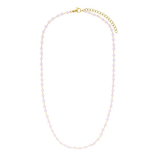 Gouden collier met een rij kleine roze kralen, op een witte achtergrond.