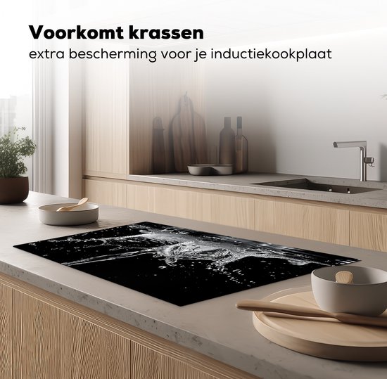 KitchenYeah® Protection plaque induction 85x52 cm - Éclaboussures d'eau - Noir - Blanc - Protege plaque de cuisson - Couvre plaque induction - Protecteur d'induction - Cuisine