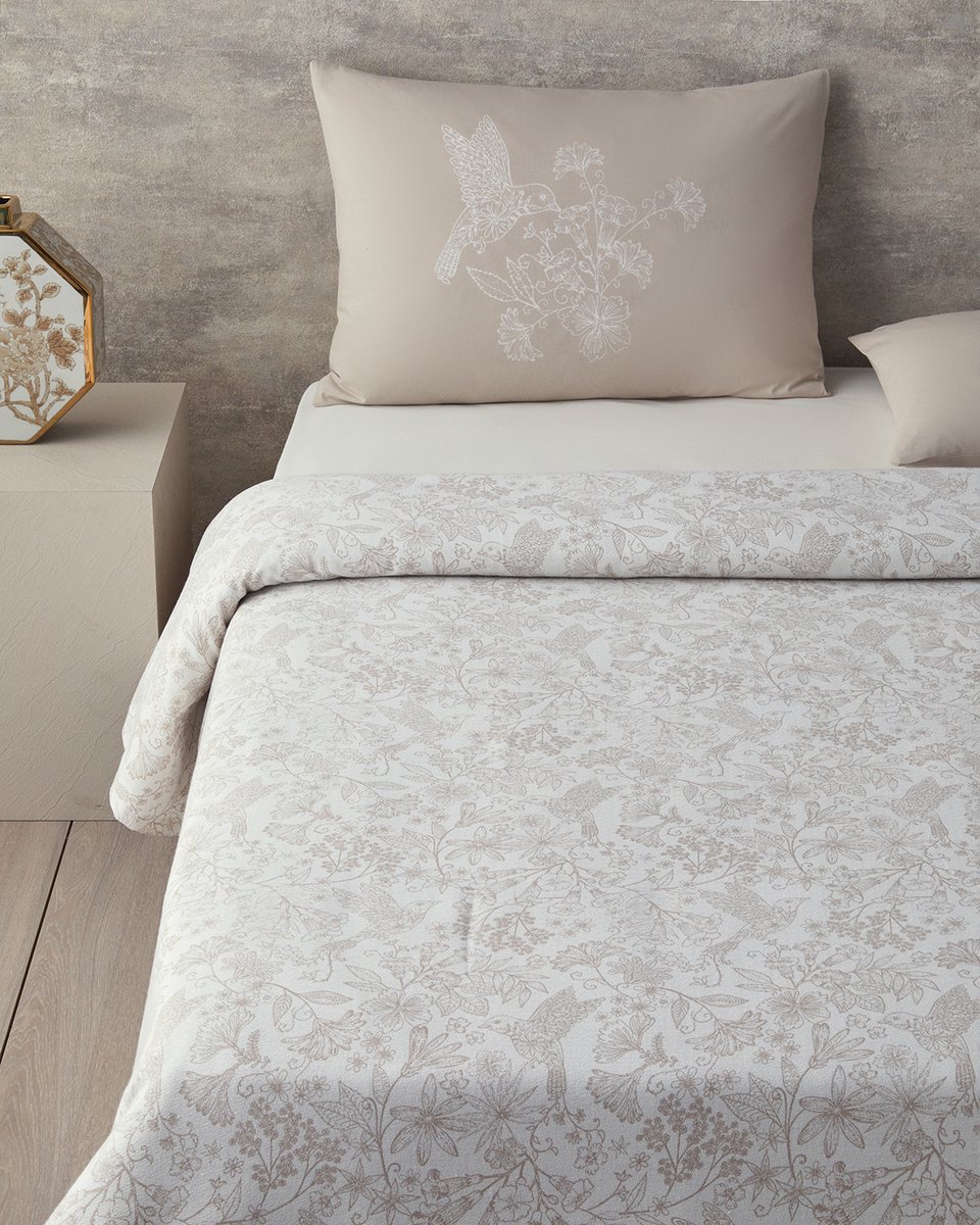 English Home - Deken - Bedsprei - Zomerdekenset - Luxe Uitvoering - Incl. laken 160x240 - Flat sheet - Incl. 1 Kussensloop- 100% Katoen - Een Persoons - 150x220 cm - Beige