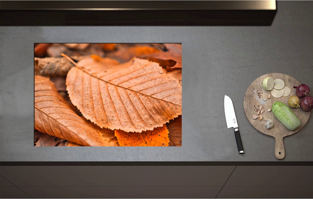 Inductieplaat Beschermer - Bruin Herfstblad - 71x50 cm - 2 mm Dik - Inductie Beschermer - Bescherming Inductiekookplaat - Kookplaat Beschermer van Wit Vinyl