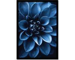 Poster close up van een blauwe dahlia bloem - 21cm x 30cm a4 - vintage - woonkamer - slaapkamer - bloemen posters - goedkoop - muurposter - natuur - wanddecoratie