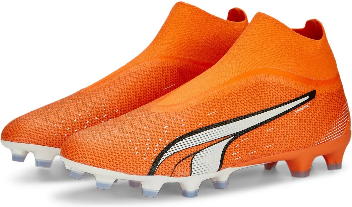 PUMA Ultra Match+ LL FG/AG voetbalschoenen in oranje, maat 46.5, ontworpen voor snelheid en comfort op gras en kunstgras.
