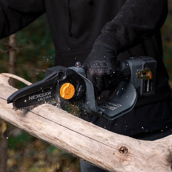 Mini Kettingzaag 7'' Nexxsaw® - Brushless - 18V - Excl. batterij en oplader - Met deze compacte kettingzaag zaag je snel en gemakkelijk takken en andere houtsoorten - Ultra van MINI — afbeelding 4