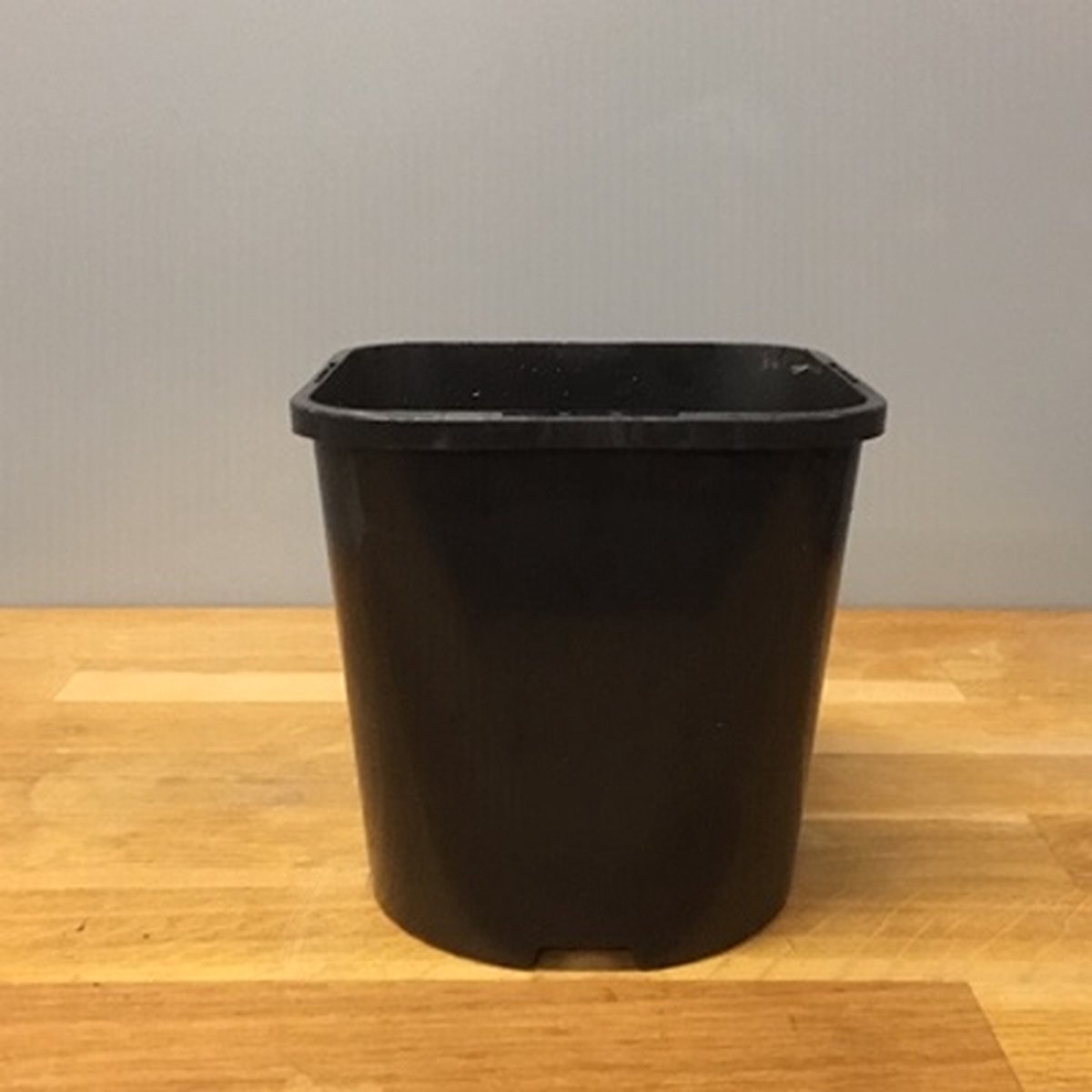 Kweekpot Zwart Vierkant/Rond 2 liter - 14cm (10 stuks)