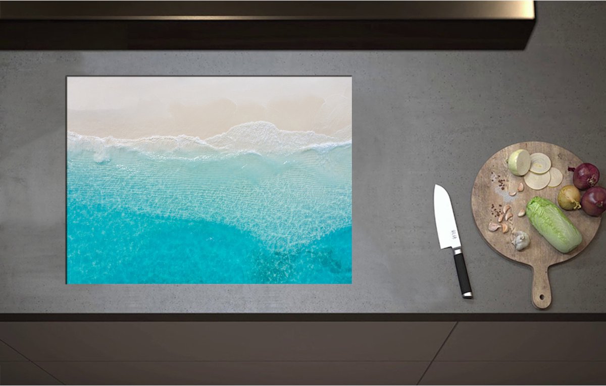 Inductieplaat Beschermer - Bovenaanzicht van Helderblauwe Oceaan met Golven - 71x52 cm - 2 mm Dik - Inductie Beschermer - Bescherming Inductiekookplaat - Kookplaat Beschermer van Zwart Vinyl