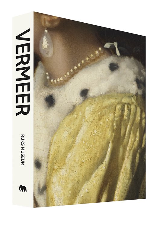 Boek "VERMEER" met opdruk van een schilderij van een vrouw met een parelketting en een bontkraag.