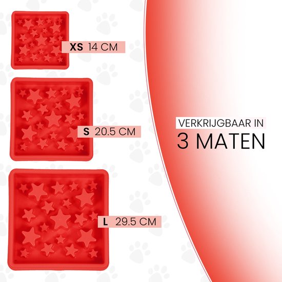 Drie rode voerbakken met sterren in maten XS (14 CM), S (20.5 CM) en L (29.5 CM). "VERKRIJGBAAR IN 3 MATEN".
