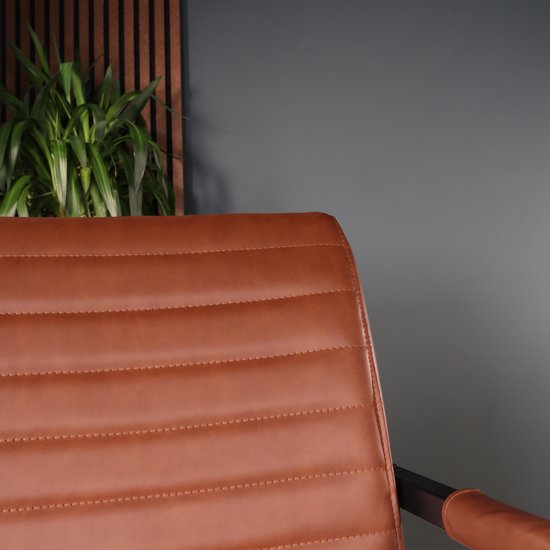 SET OFF: Chaise de salle à manger 4 pièces avec accoudoirs cognac Chaise de salle à manger design industriel Noor