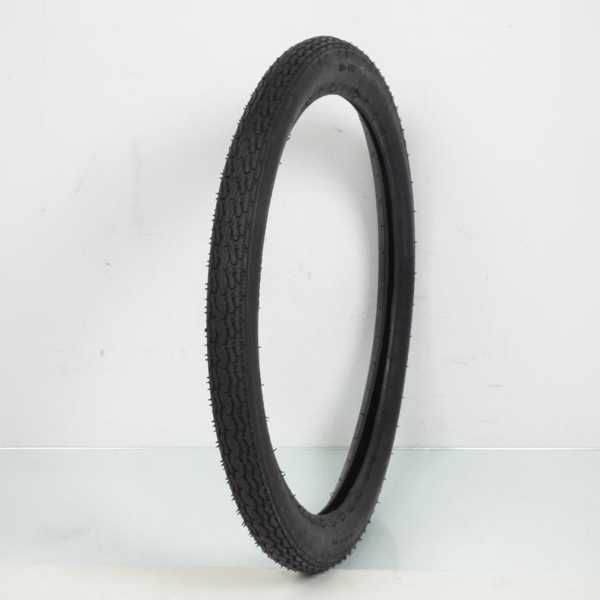 zwarte band 2.25-19 voor bromfiets 2 1/4-19 mitas m02 classic tt 30b nieuw