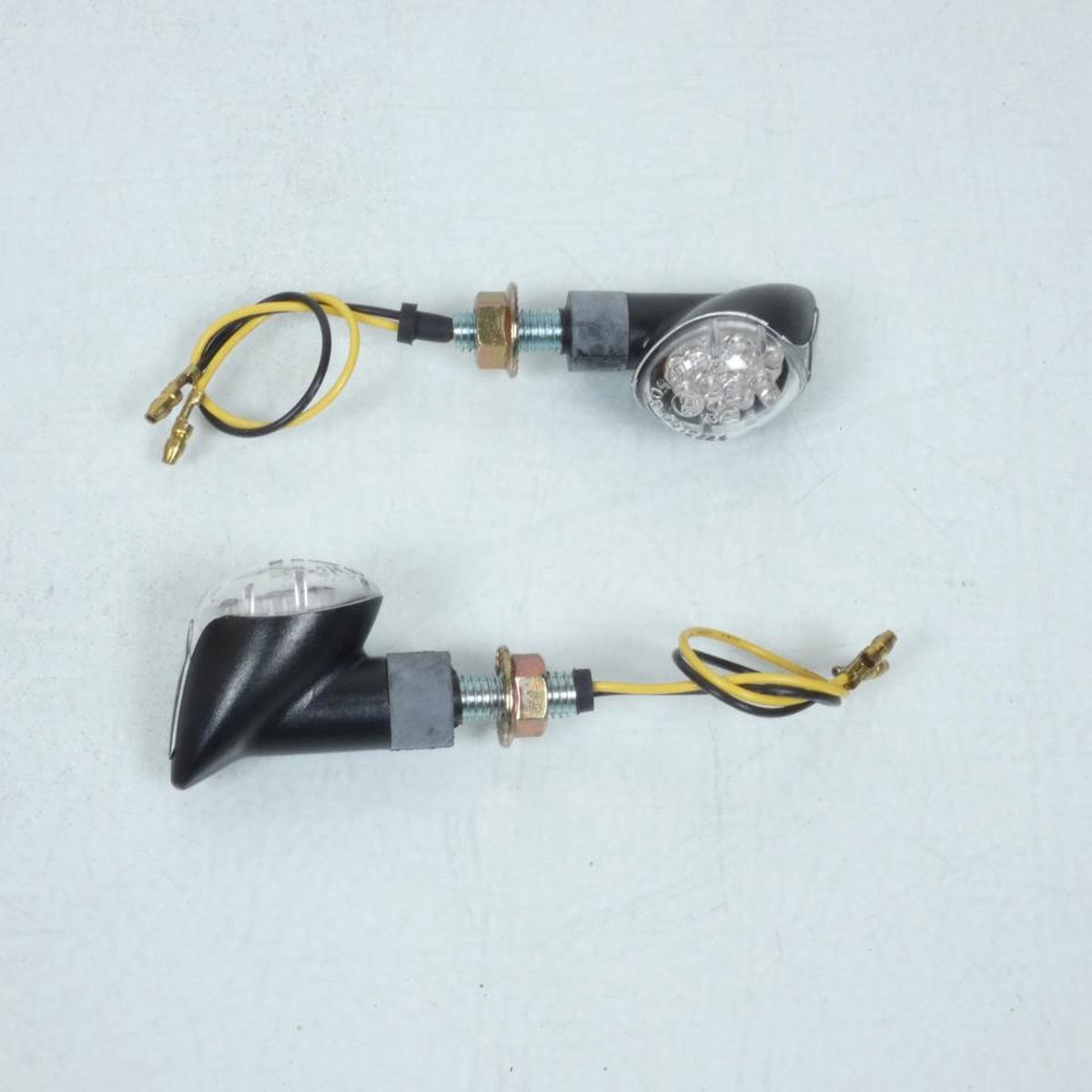 Paire clignotant à LED Orange MICRO CLIG LED BOOST Générique pour moto Neuf