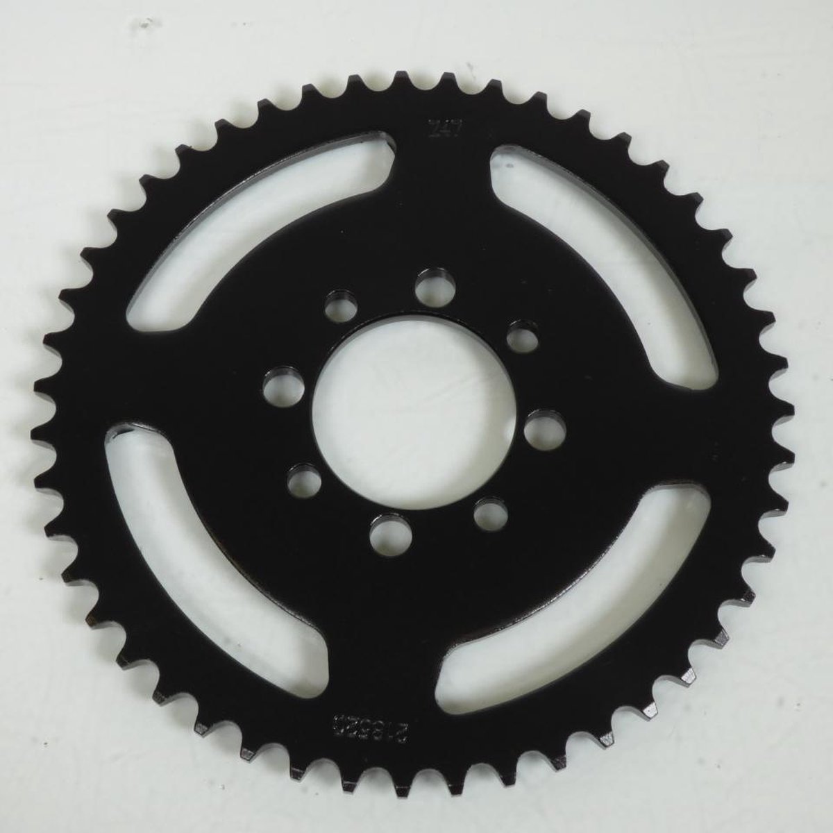 Couronne de transmission Sifam pour Moto Suzuki 50 GT 1979 à 1981 47 dents pas 420 Neuf
