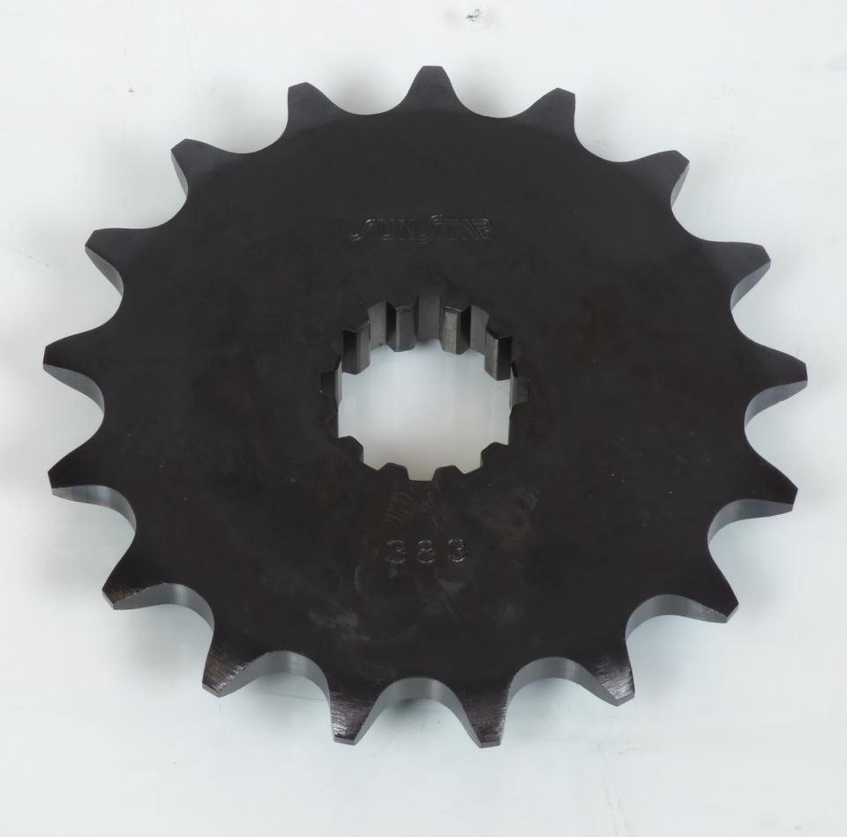 Pignon de sortie de boite Sunstar pour moto Husqvarna 250 CR 2000 à 2005 17 dts Neuf