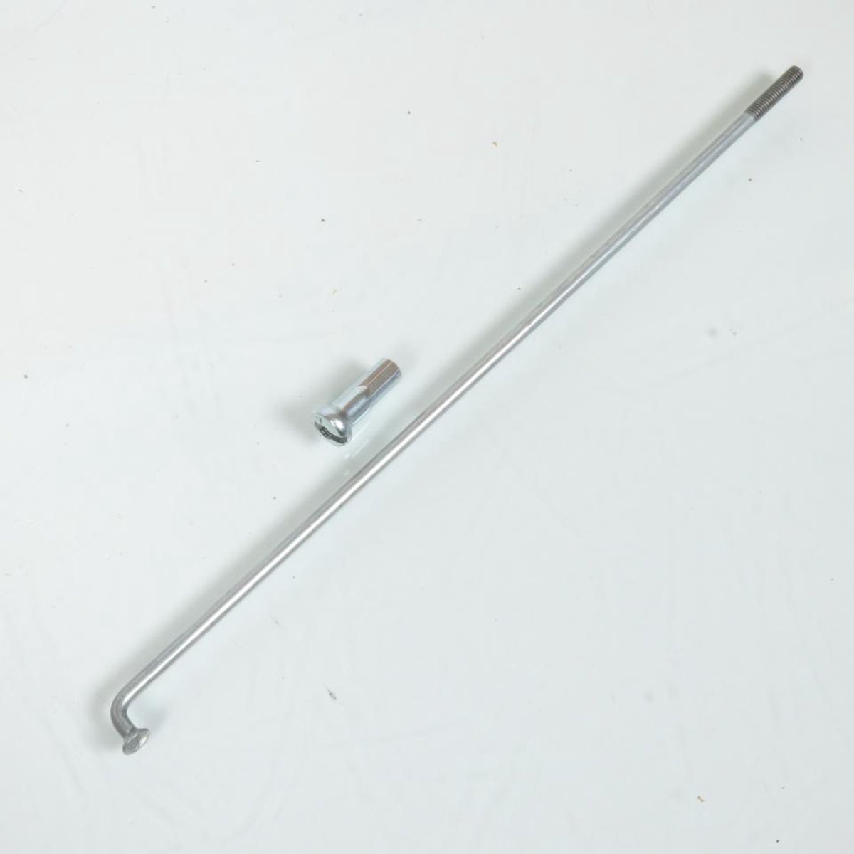 gegalvaniseerd staal velg spaak l180mm x Ø3mm hoek 90° steek 0.6 nieuw voor motorfiets