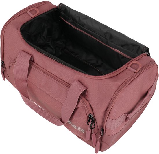 Open roze sporttas met ritsen, handvatten en zijvakken.