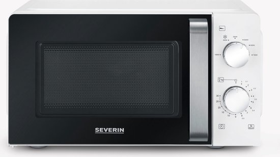 Witte Severin magnetron met zwarte deur en zilverkleurig handvat, frontaal weergegeven.