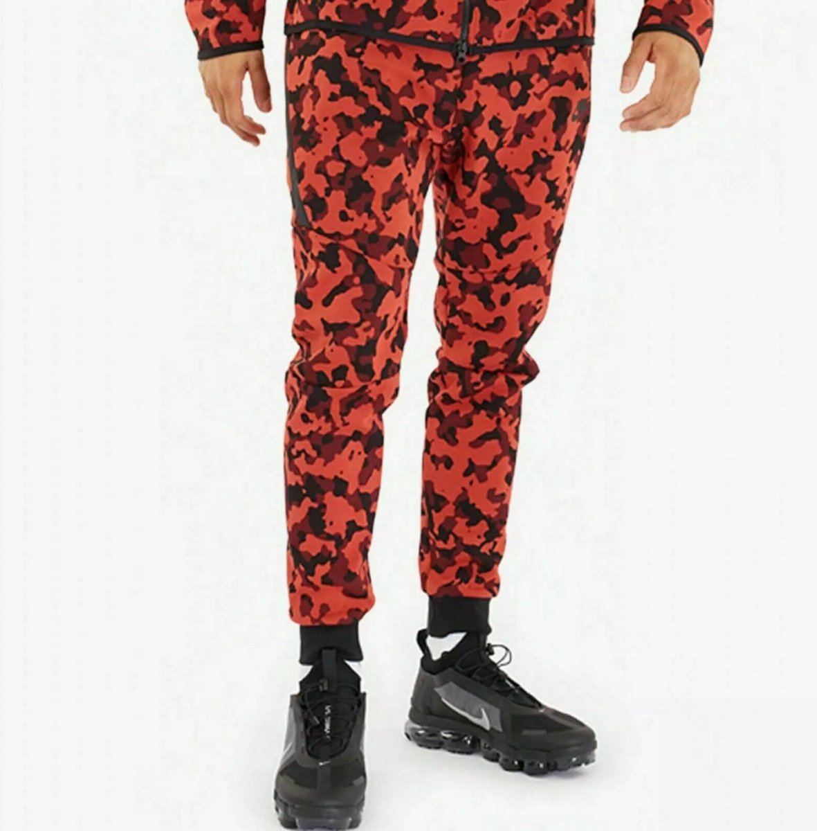 nike camo fleece joggers