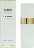 Coco Mademoiselle Eau de Toilette 50 ml spray met witte fles en gouden band naast de verpakking.