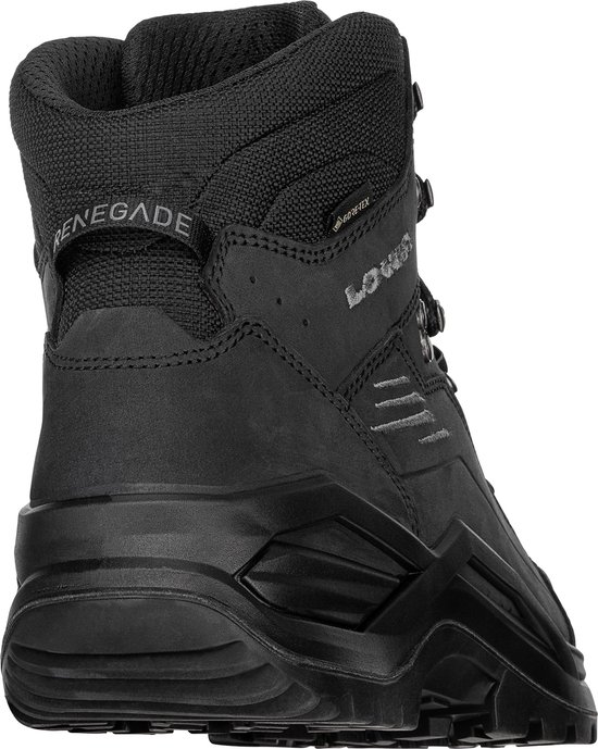 Achterkant van een zwarte LOWA Renegade wandelschoen met Gore-Tex label en dikke zool.