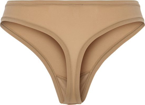 Een lichtbruine string slip met een gladde afwerking.
