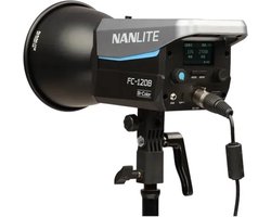 Nanlite FC-120B LED Bi-color Spot Light - Inclusief koffer - 19,12x11,5x19,31cm - Dimbaar - 120 Watt Nanlite FC-120B LED Bi-color Spot Light - Inclusief koffer - 19,12x11,5x19,31cm - Dimbaar - 120 Watt