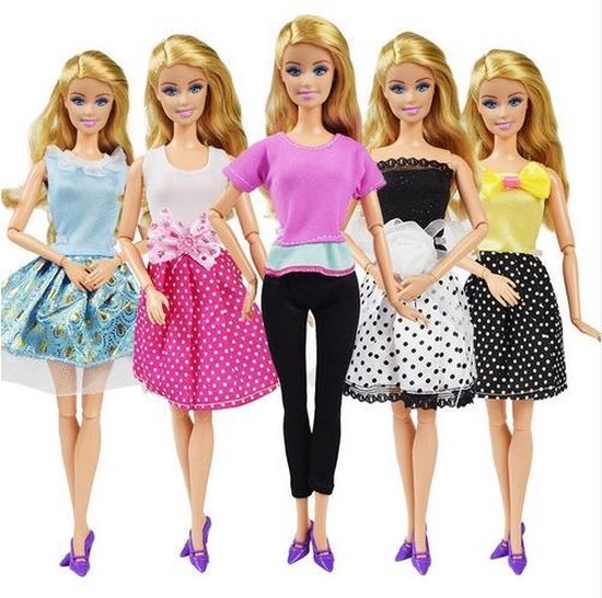 5 outfits voor barbiepop - 4x jurkje, 1x yoga kleding - Outfits voor barbie  poppen | bol.com