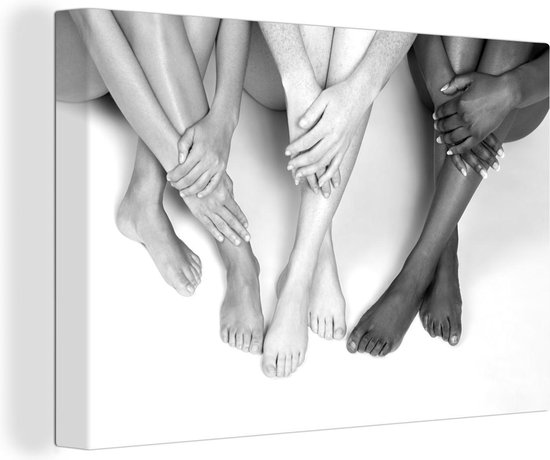 Canvas Schilderij Voeten van een drietal jonge vrouwen - zwart wit - 30x20 cm - Wanddecoratie