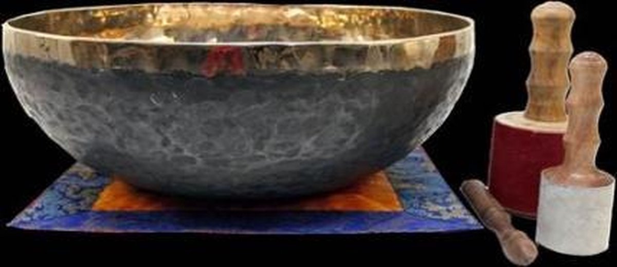 Klankschaal Ishana zwart/goud - 49 cm - 10.400-10.600 g