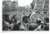 Walljar - Poster Ajax - Voetbalteam - Amsterdam - Eredivisie - Zwart wit - Huldiging AFC Ajax '87 - 120 x 180 cm - Zwart wit poster